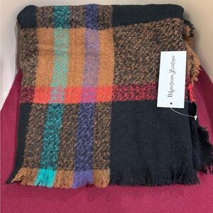 Blanket Scarf with Fringed Edge. New With Tag. 100% Polyester Fleece. Gorgeous.